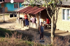 Roma-village-Transyl